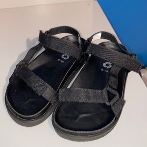 Toddler Gap strap sandal unisex
